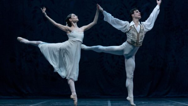 Cascanueces cerró la temporada de Ballet del Teatro Colón con reclamos de los cuerpos artísticos
